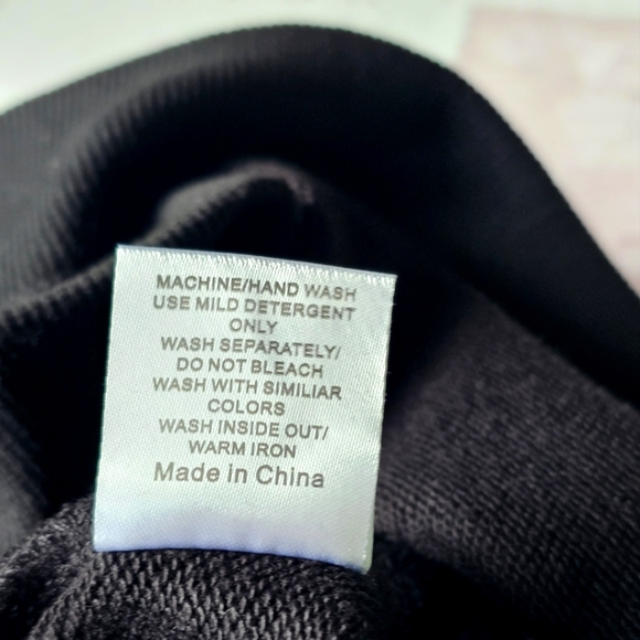 Women's Witches Brew Coffee Company Sweatshirt black white Sz M Like New - Picture 10 of 13